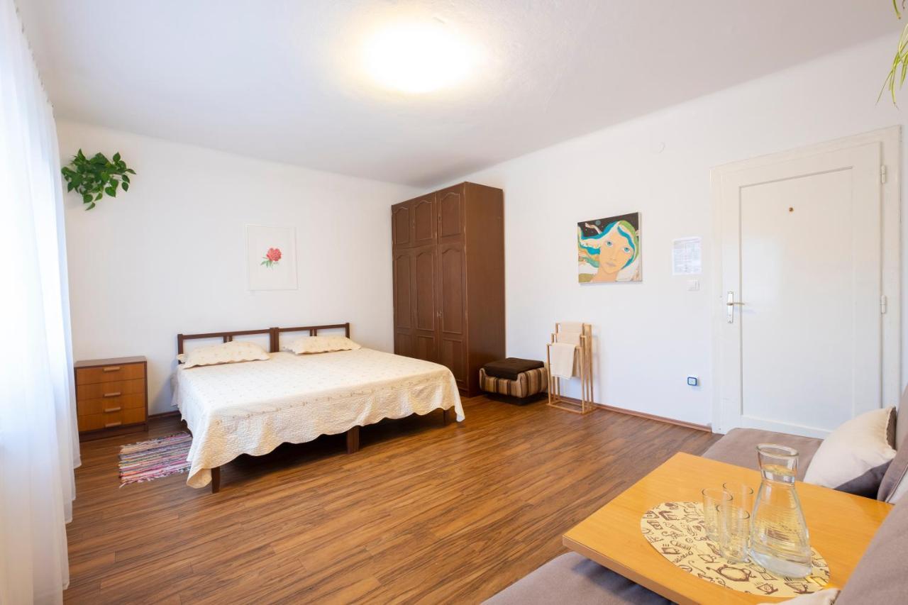 Family Guesthouse Greenslo Ljubljana Kültér fotó